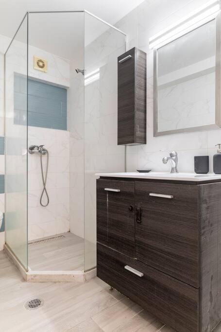 Apartment At Ano Glifada. Athènes Extérieur photo