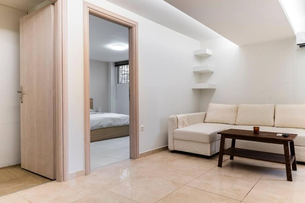 Apartment At Ano Glifada. Athènes Extérieur photo