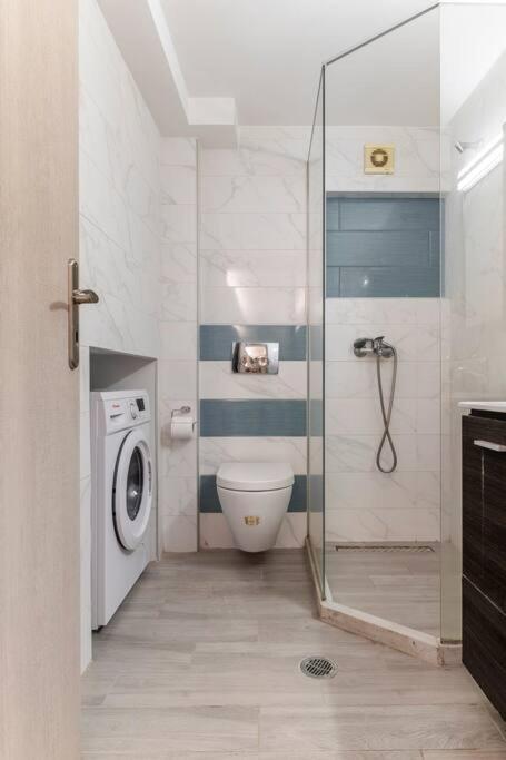 Apartment At Ano Glifada. Athènes Extérieur photo