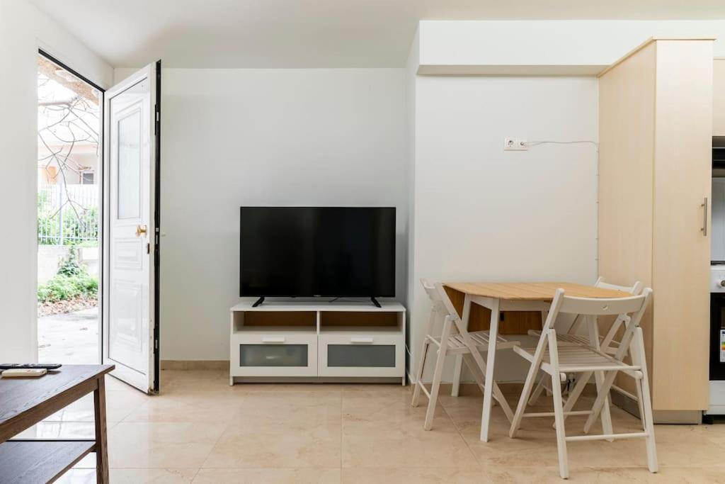 Apartment At Ano Glifada. Athènes Extérieur photo
