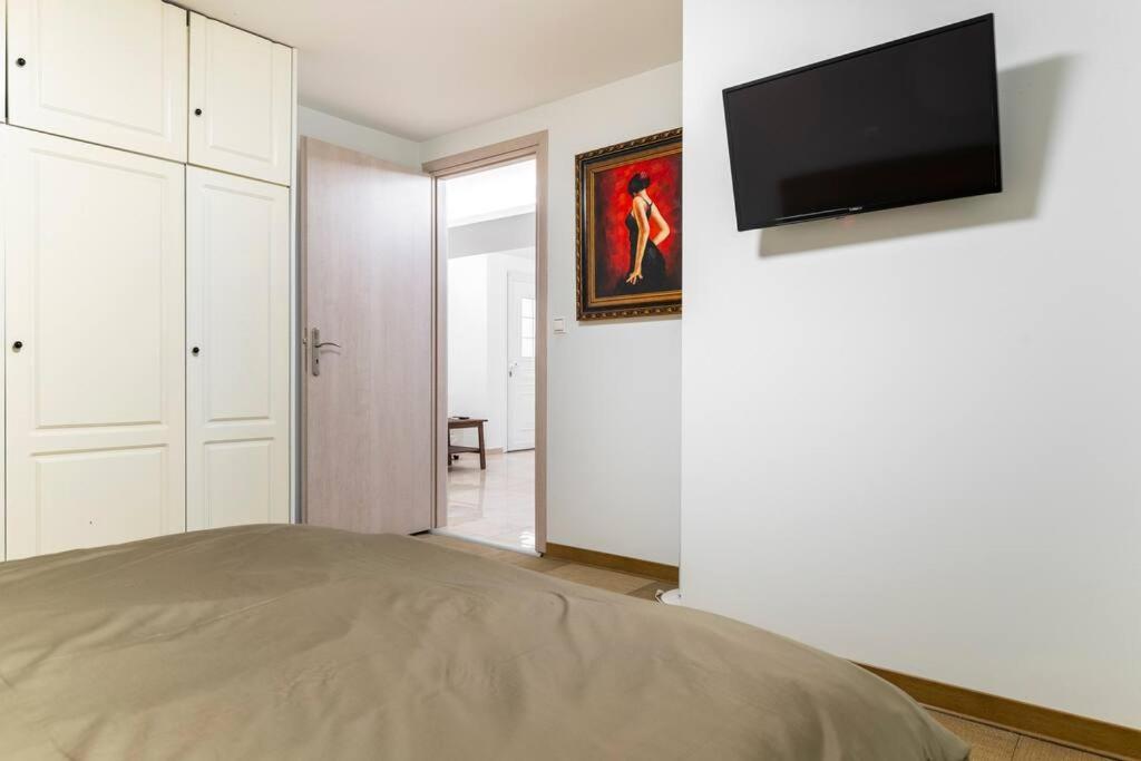 Apartment At Ano Glifada. Athènes Extérieur photo
